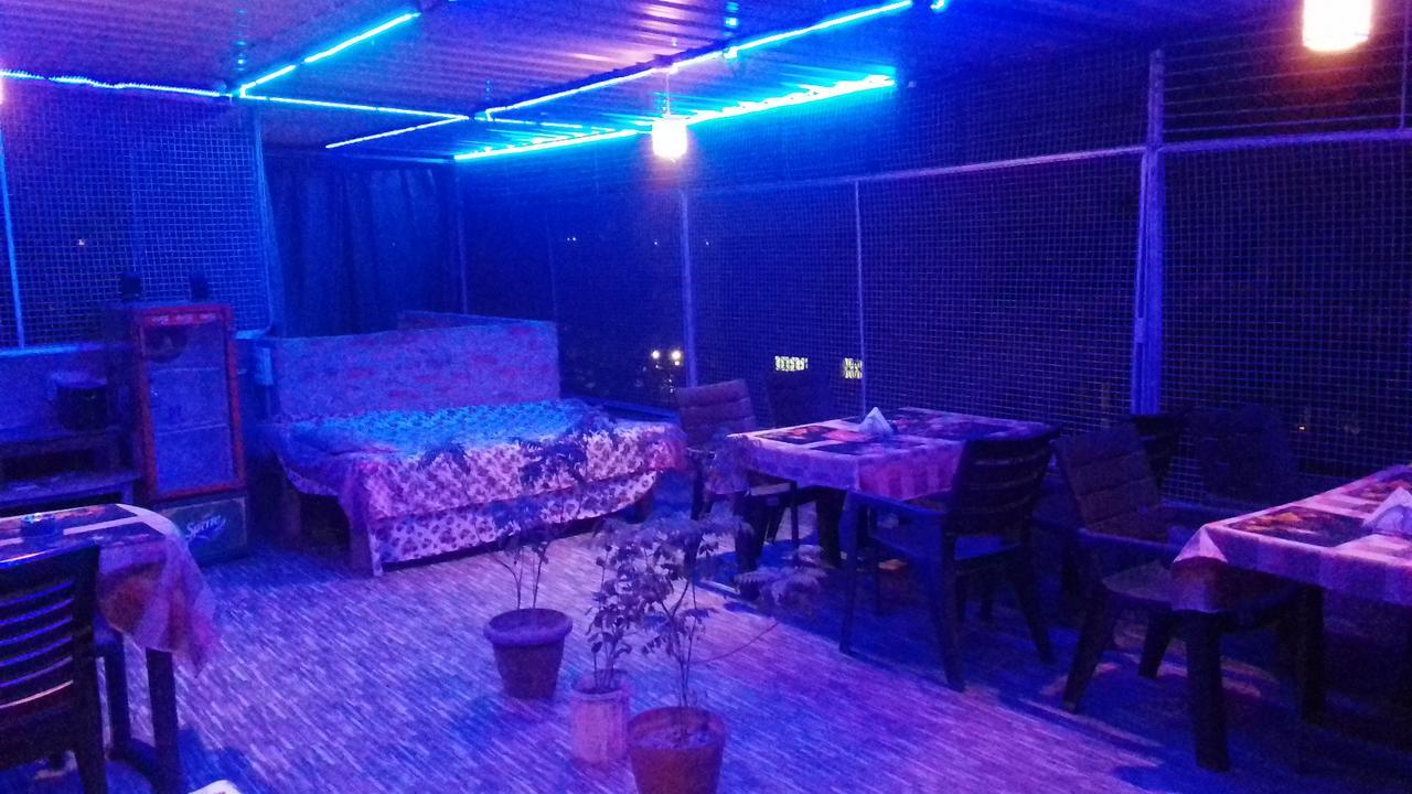 Buddha Guest House Varanasi Luaran gambar