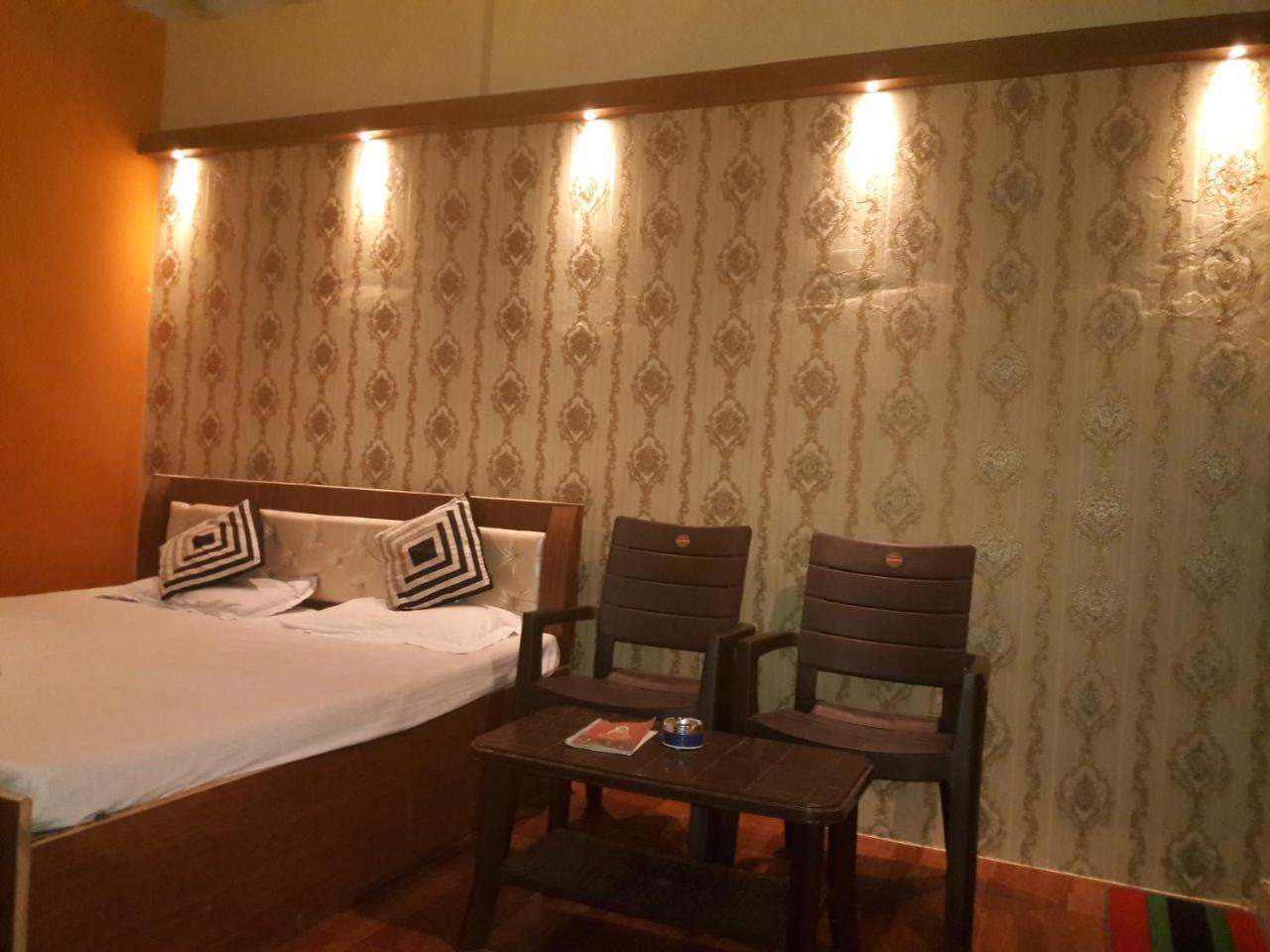 Buddha Guest House Varanasi Luaran gambar