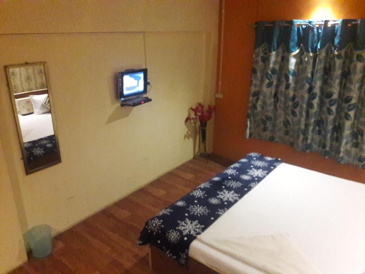 Buddha Guest House Varanasi Luaran gambar