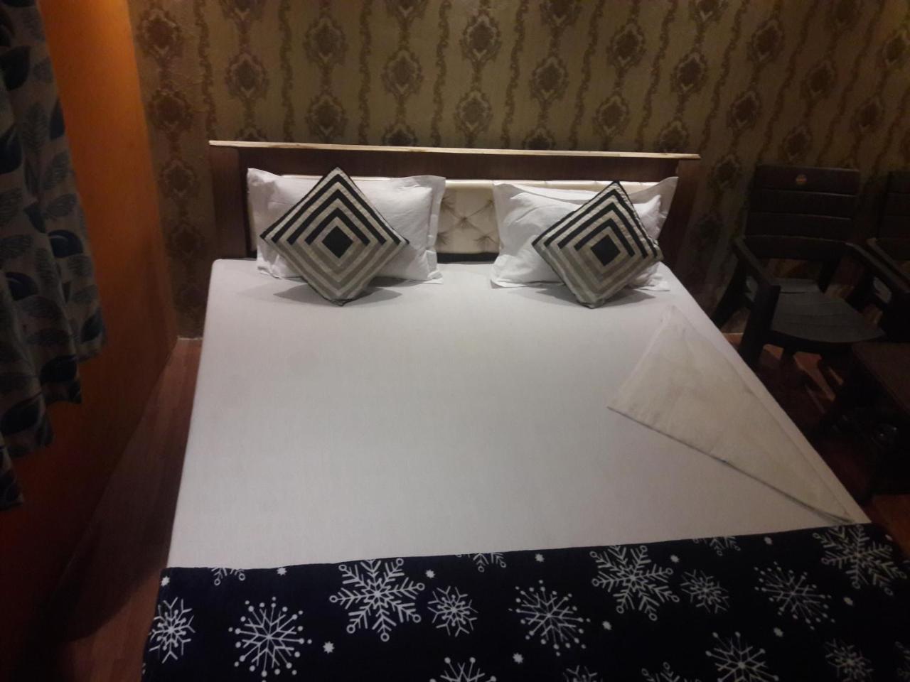 Buddha Guest House Varanasi Luaran gambar